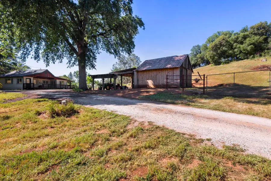 24040 Ponce Rd., Columbia, CA 95310 - Image #2