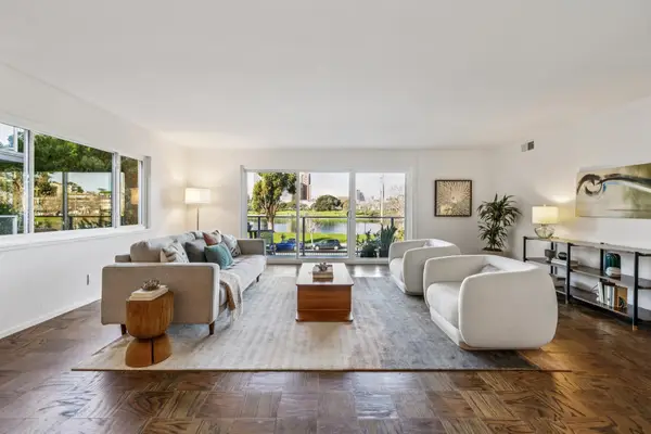 2324 Lakeshore Ave, Oakland, CA 94606