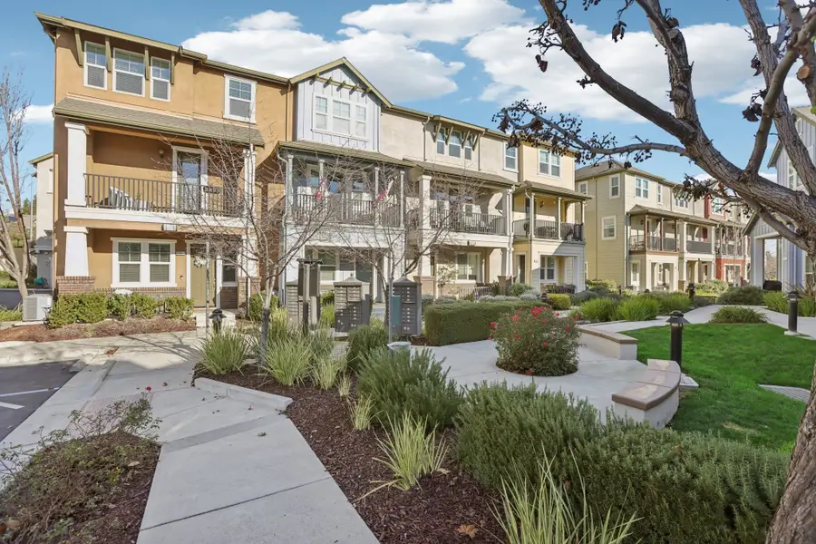 3933 Portola Cmn #1, Livermore, CA 94551 - Image #2