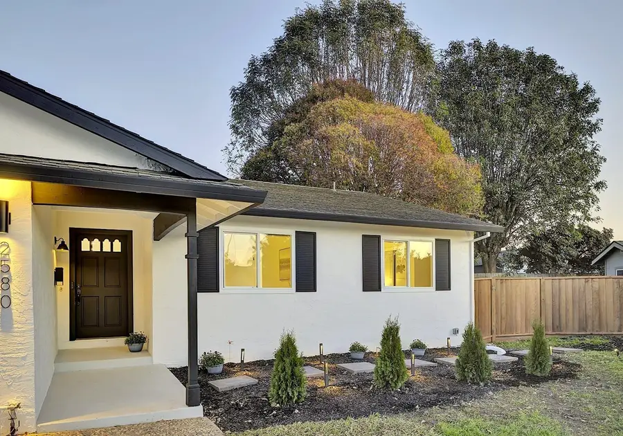 2580 Early Rivers Ct, Union City, CA 94587 - Image #3