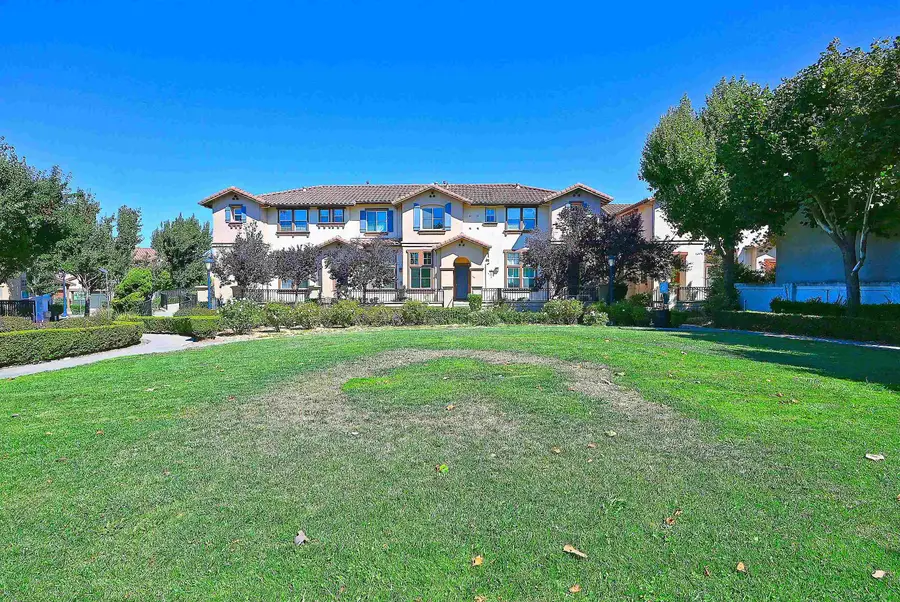 215 Santa Barbara St, San Pablo, CA 94806 - Image #3