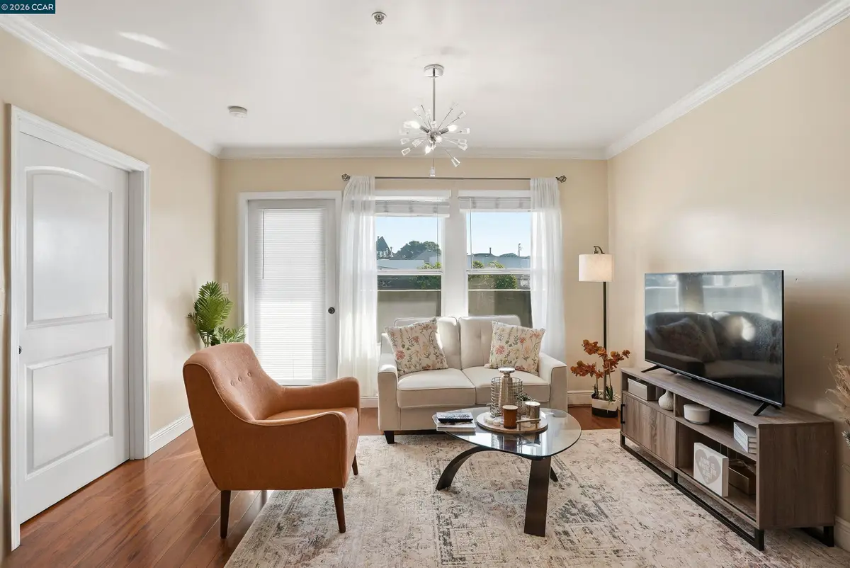 1515 14th Ave #305, Oakland, CA 94606 - Image #1