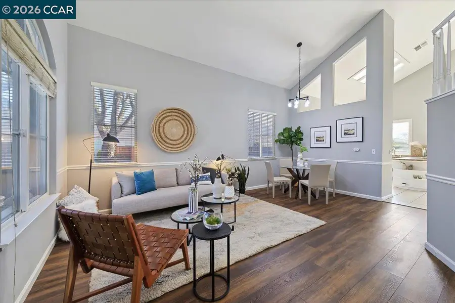 1100 Cherry Blossom Ln, Tracy, CA 95377 - Image #2