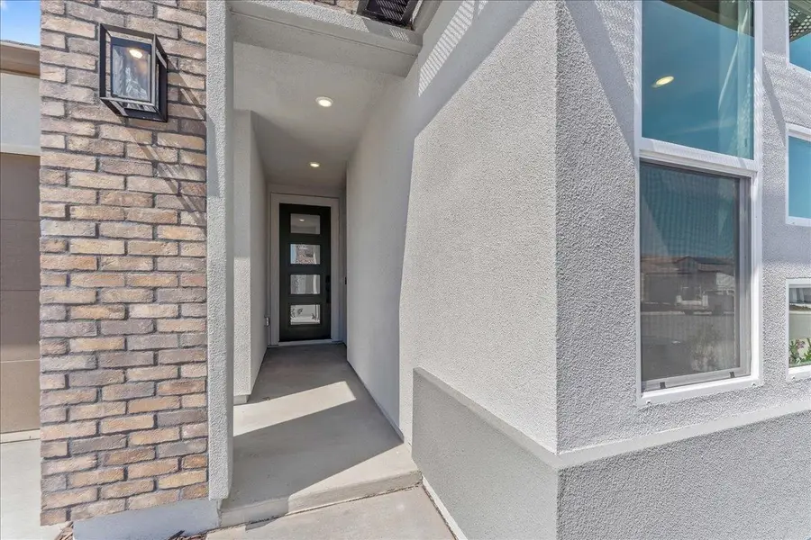 3247 Woody Way, Hollister, CA 95023 - #2