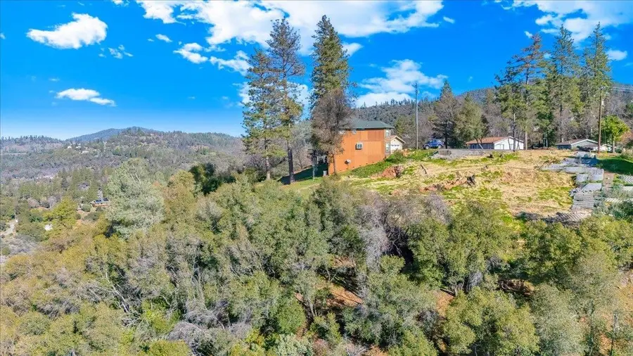 18845 Evergreen Dr, Tuolumne, CA 95379 - Image #3