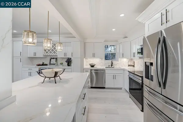 2601 Pine Knoll Dr #16, Walnut Creek, CA 94595