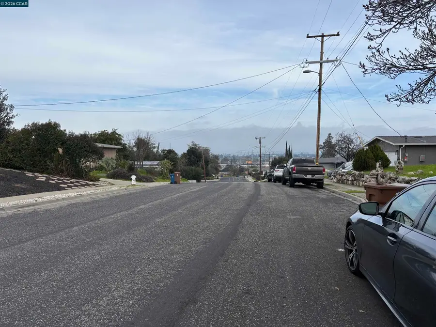 3017 Windsor Dr, Antioch, CA 94509 - Image #2