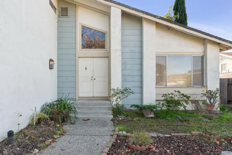 1204 Stirling Dr, Rodeo, CA 94572 - Image #3