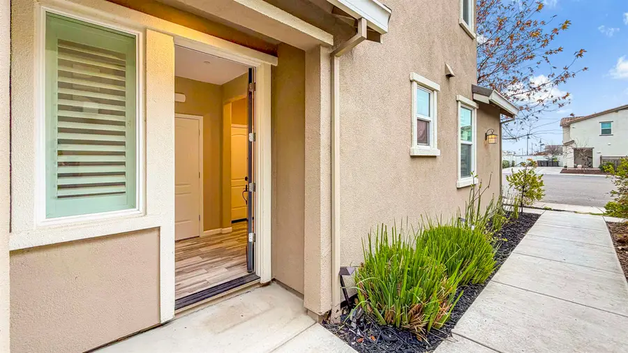 1703 Solano Court, Lathrop, CA 95330 - Image #3