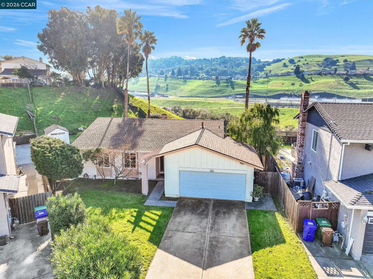 121 Fir Ct, Hercules, CA 94547 - Image #1