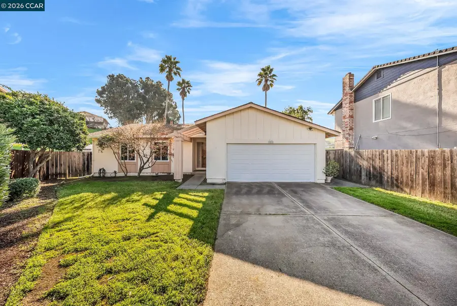 121 Fir Ct, Hercules, CA 94547 - Image #2