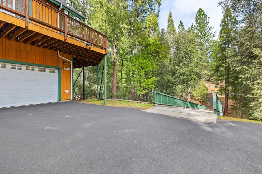 20015 Pine Mountain Drive, Groveland, CA 95321 - Image #2