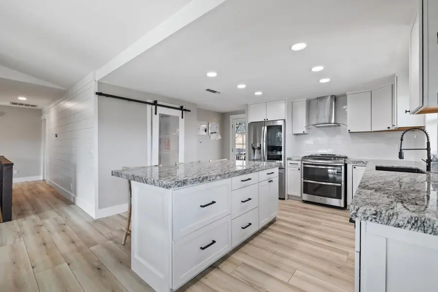 14200 Hillview Ct, Sonora, CA 95370 - Image #3