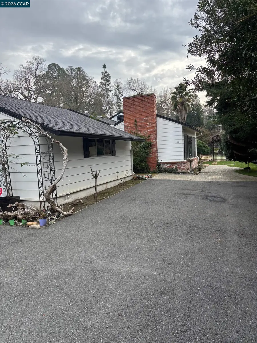 40 Oak Knoll Loop, Walnut Creek, CA 94596 - #2