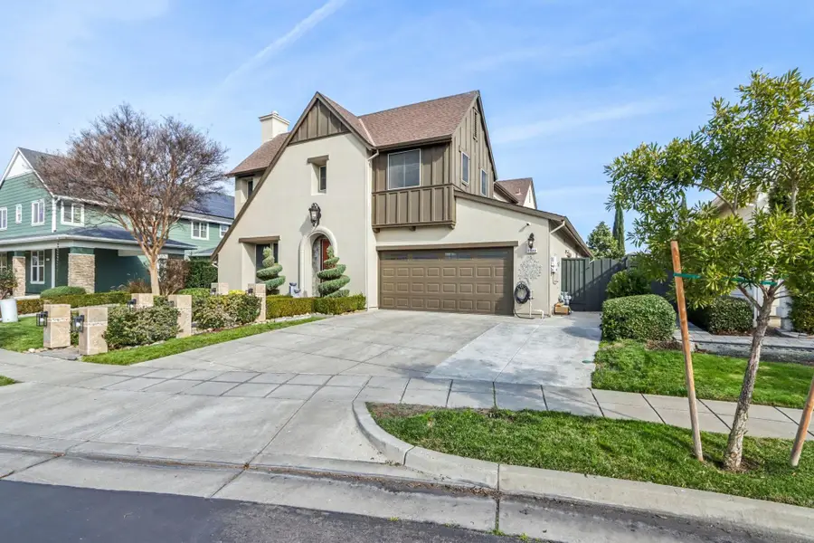 1322 Cottage Grove Court, Tracy, CA 95377 - Image #2