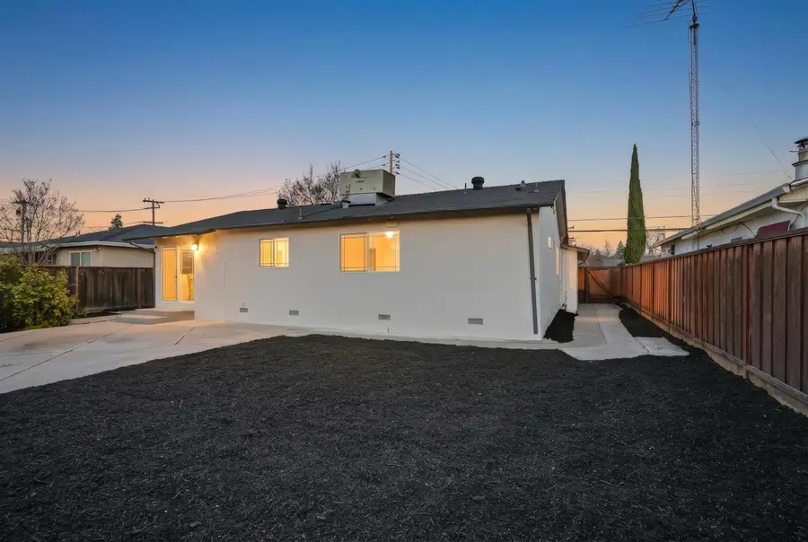 317 Hillcrest Ave, Livermore, CA 94550 - Image #2