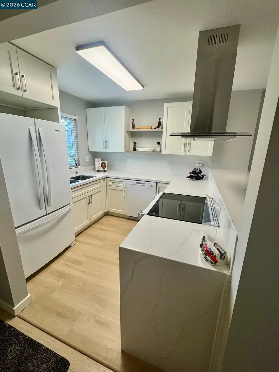 1037 Via Bonita, Alameda, CA 94502 - #3