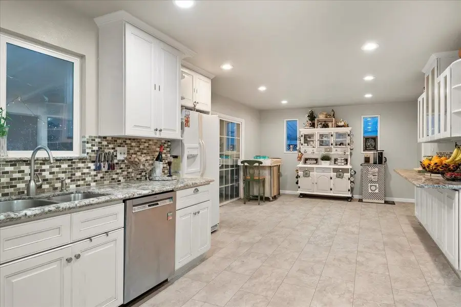 35415 Blackburn Dr, Newark, CA 94560 - #3