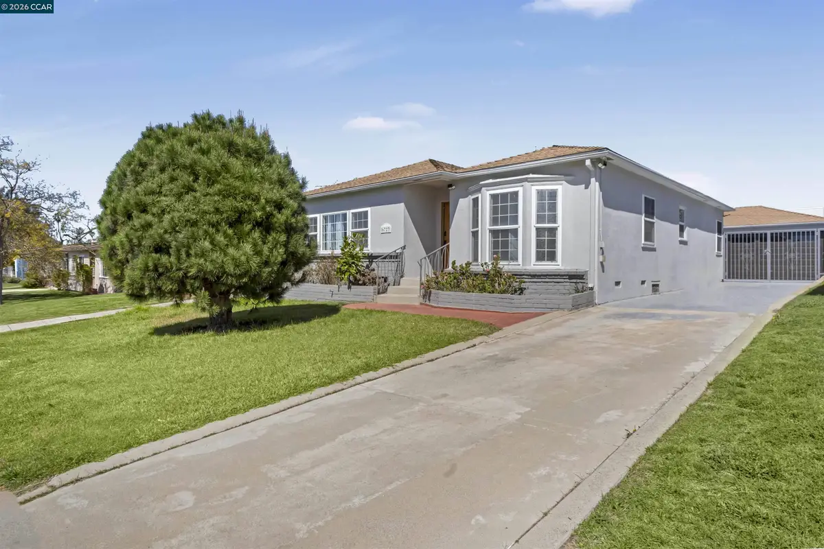 6727 W 87th Place, Los Angeles, CA 90045 - #1