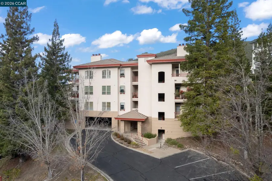 5913 Horsemans Canyon Dr #4C, Walnut Creek, CA 94595 - Image #3