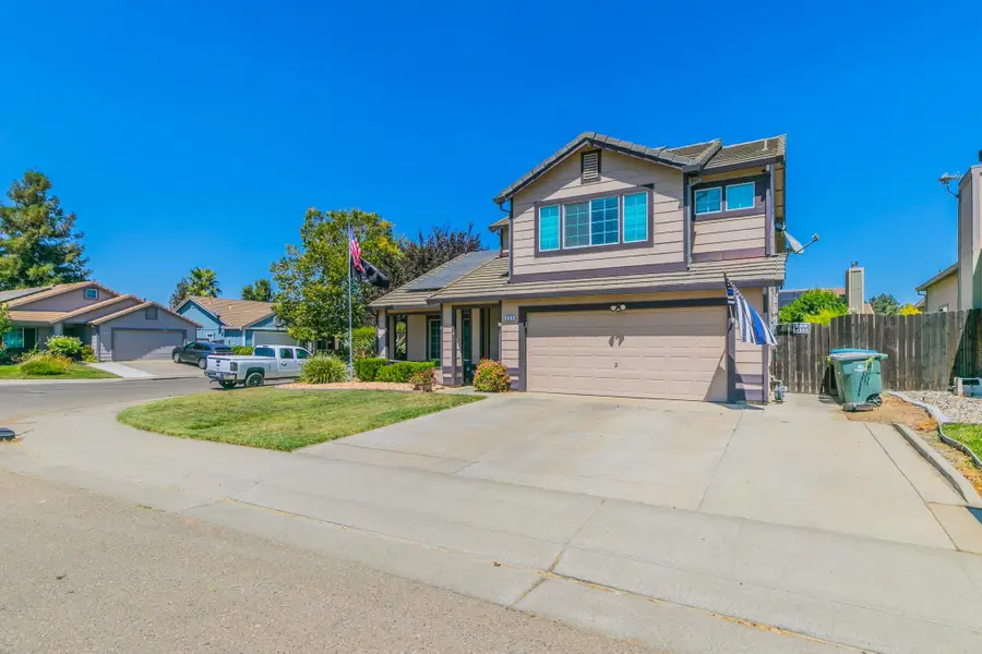 690 Woodard Way, Dixon, CA 95620 - Image #3