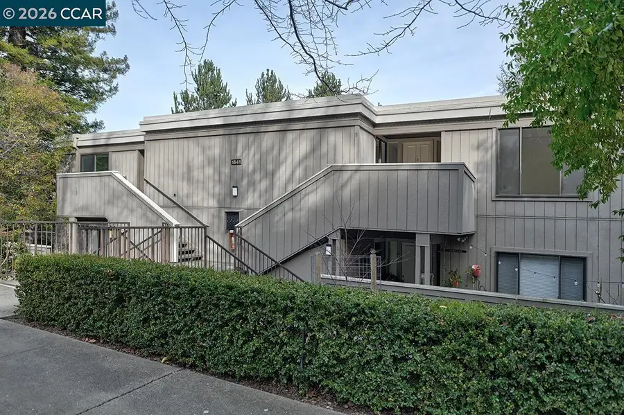 1641 Canyonwood Ct #3, Walnut Creek, CA 94595 - Image #3