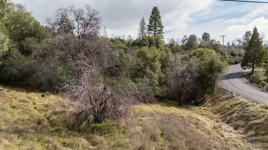 15870 Crestridge Ave, Sonora, CA 95370 - Image #2