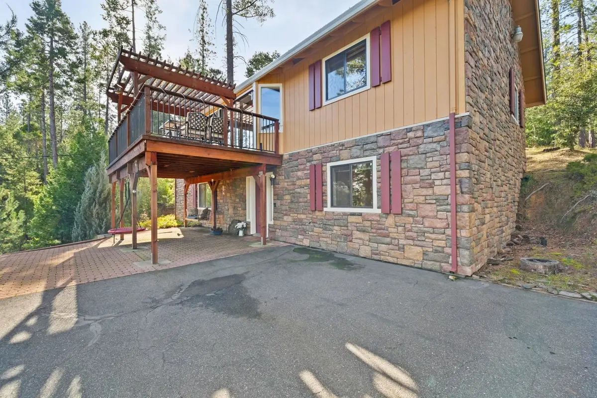 20237 Upper Skyridge Dr., Groveland, CA 95321 - Image #1