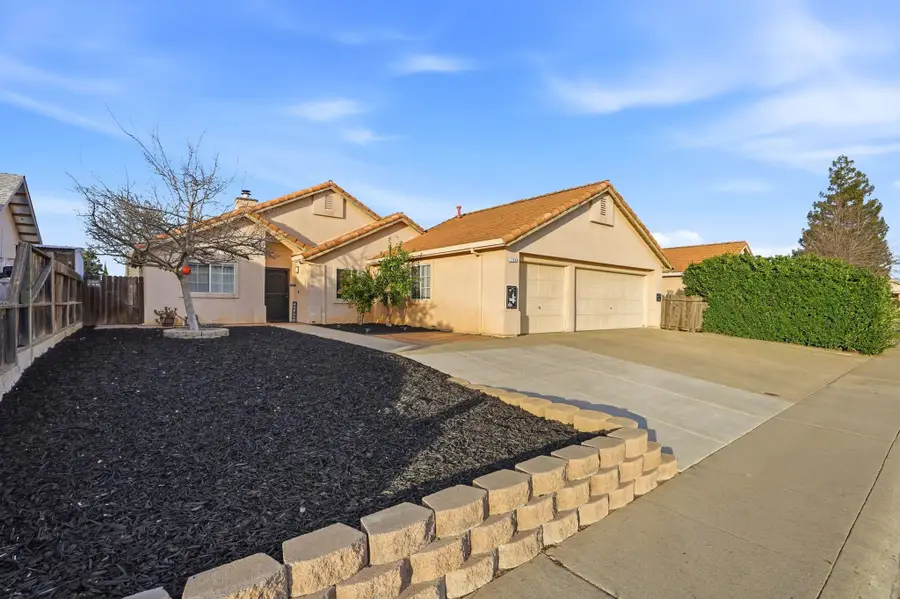 799 Morgans Ranch Cir, Galt, CA 95632 - Image #3