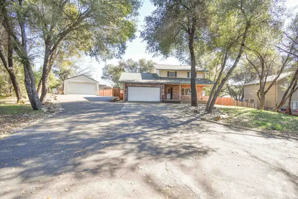 21687 Paseo De Los Portales Rd, Sonora, CA 95370