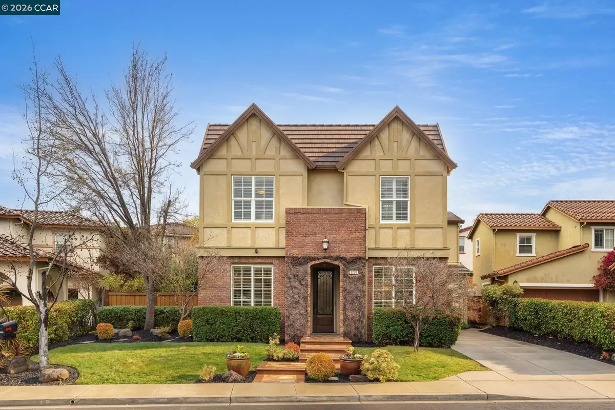 2208 Genoa St, Danville, CA 94506 - #1