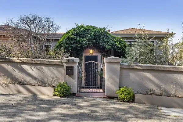 1426 Grand View Dr, Berkeley, CA 94705