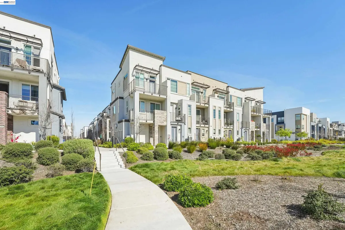 2870 Derbyline Ln, Alameda, CA 94501 - #1