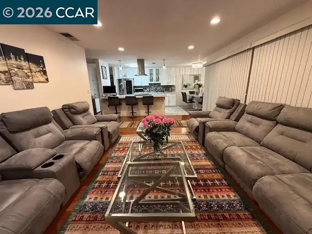 825 Oak Grove Rd #17, Concord, CA 94518 - #2