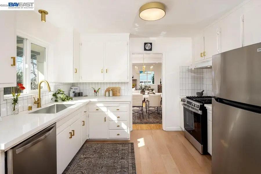 3175 Revere Ave, Oakland, CA 94605 - #3