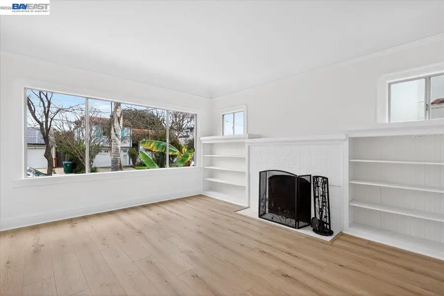 559 Civic Center St, Richmond, CA 94804 - #2