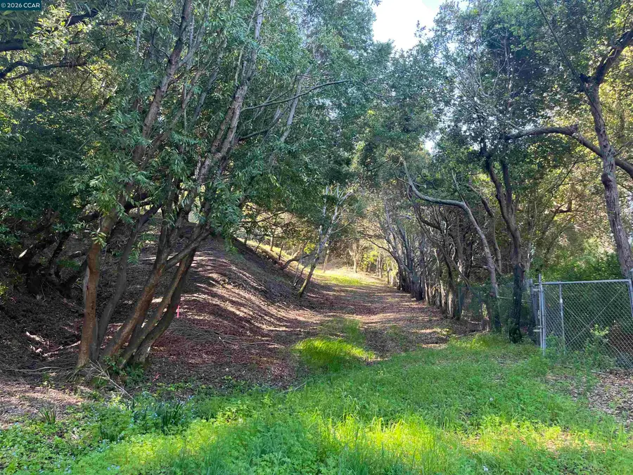 6 Brookwood, Orinda, CA 94563 - #3