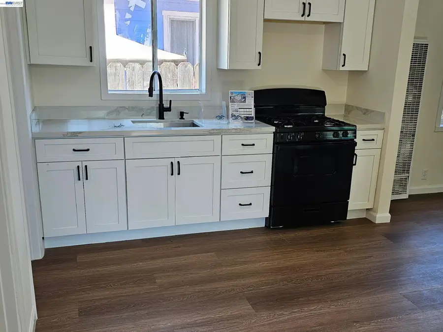 1130 61st Ave, Oakland, CA 94621 - #2