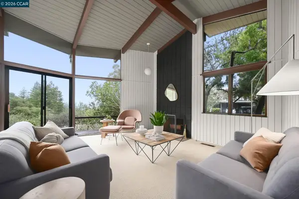 92 Evergreen Dr, Orinda, CA 94563