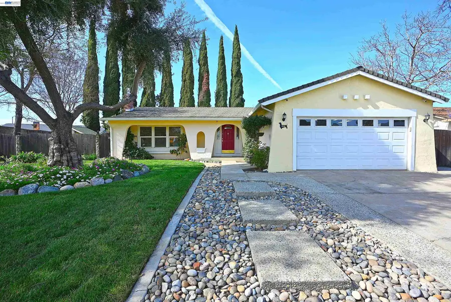 319 Pearl Dr, Livermore, CA 94550 - #3