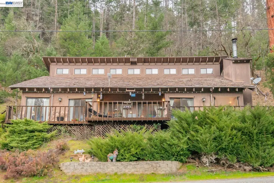 2393 Poker Bar Rd, Douglas City, CA 96024 - #2