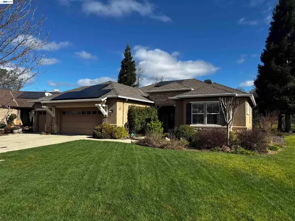 8 Rock Ridge Ct, Copperopolis, CA 95228