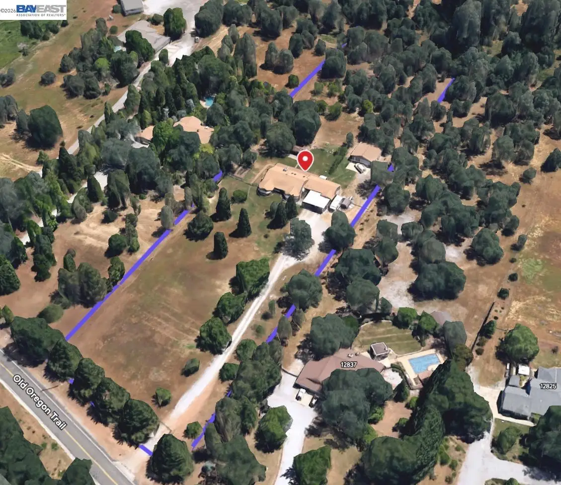 12851 Old Oregon Trail, Redding, CA 96003 - #1