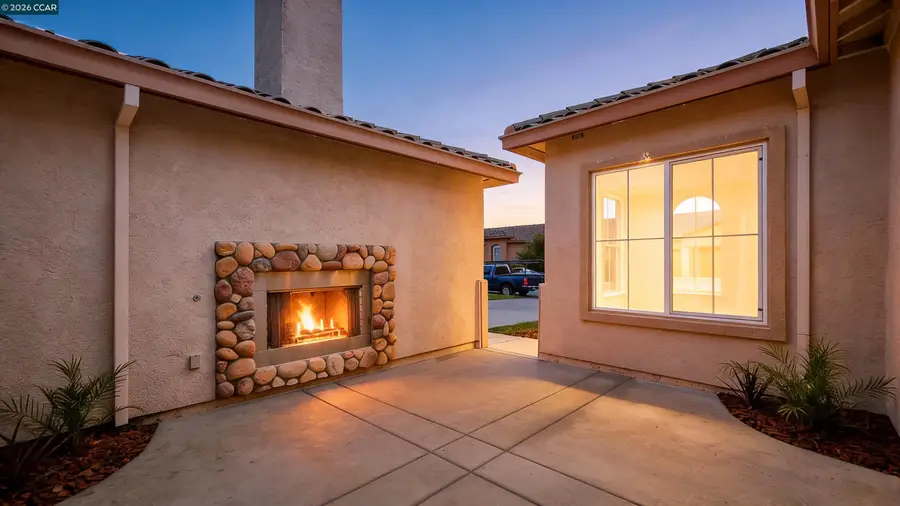 175 Oakridge Way, Rio Vista, CA 94571 - #2