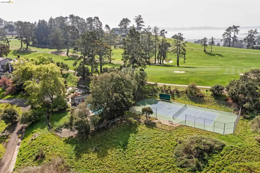 407 Vista Heights Rd, El Cerrito, CA 94530 - #3