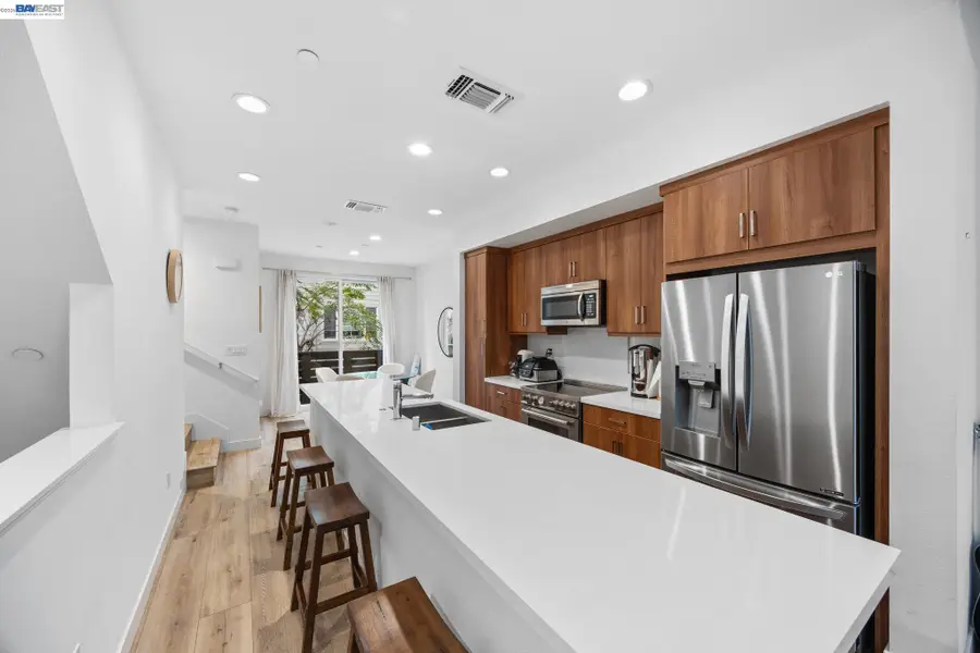 117 Uptown Cir, Oakland, CA 94607 - #2