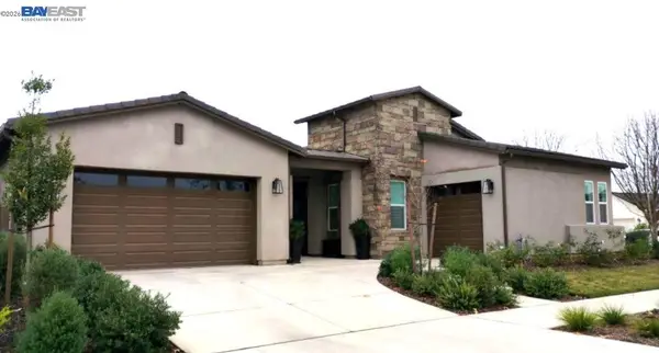 965 Beaver Pond Loop, Madera, CA 93636