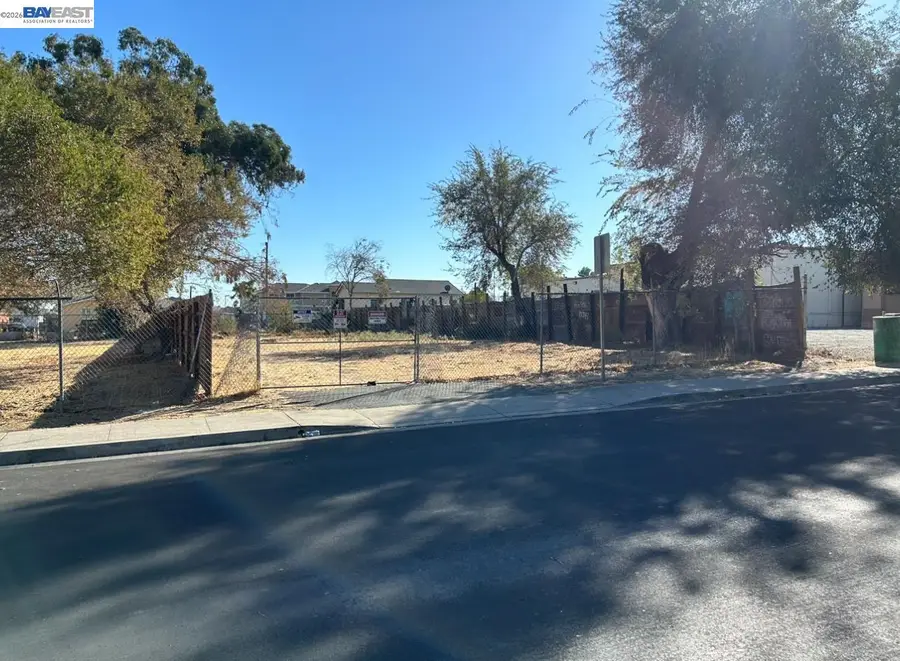 64 N Bella Monte Ave, Bay Point, CA 94565 - #2