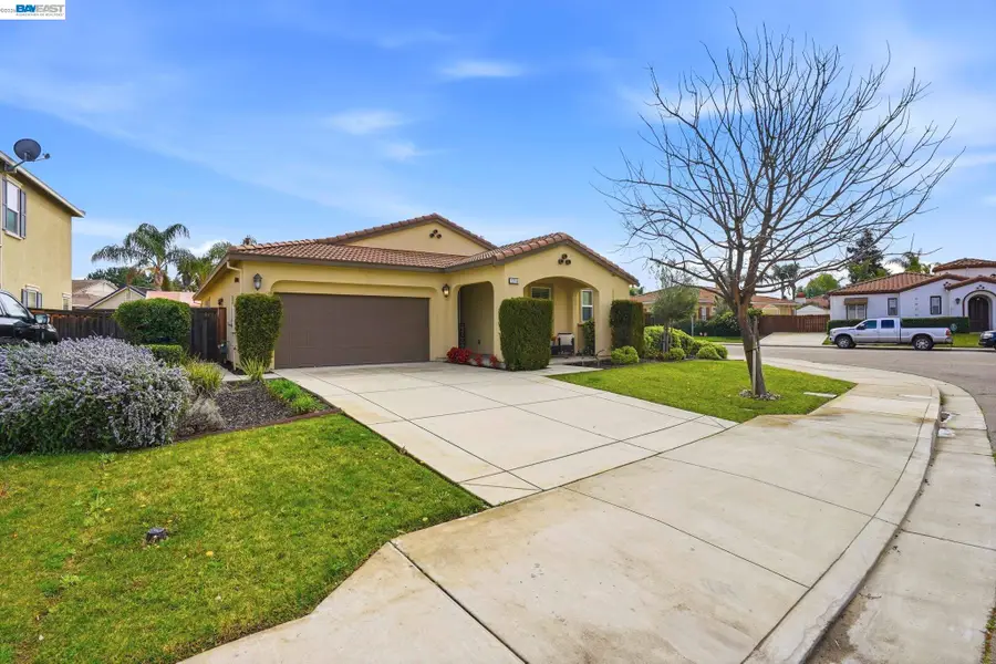 1718 Kyle Dayton Dr, Tracy, CA 95376 - #3