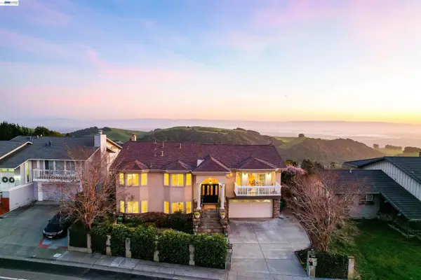 3499 La Mesa Dr, Hayward, CA 94542